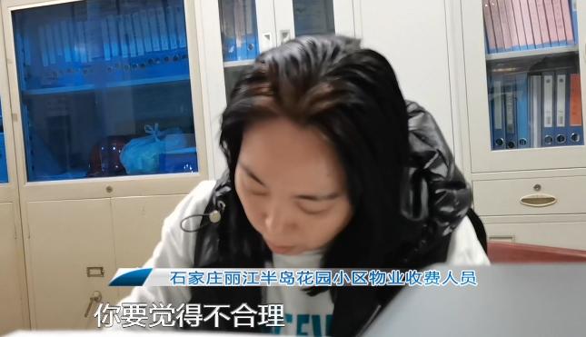 DƬ